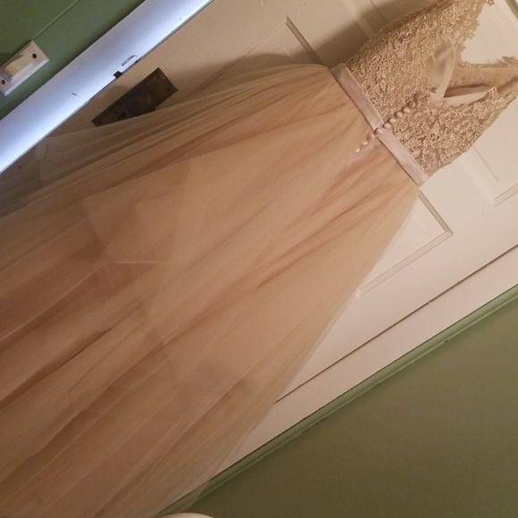 Unbranded champagne ballgown - Picture 2 of 6